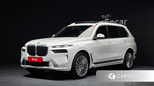BMW X7 (G07) 2025 Белый из Кореи