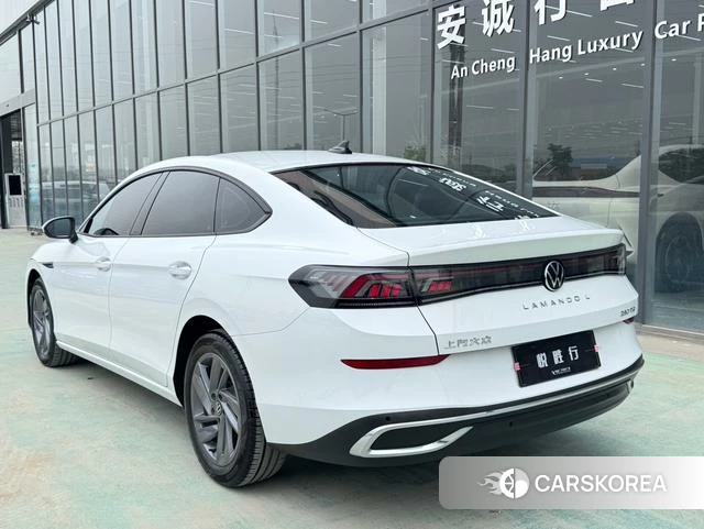 Volkswagen Lingdu 2024 Белый из Китая