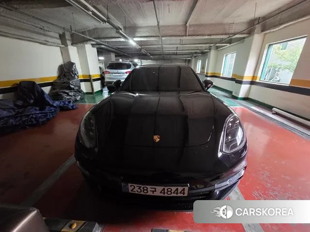 Porsche Panamera (971) 2018 Черный из Кореи