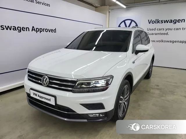 Volkswagen Tiguan Allspace 2020 Белый из Кореи
