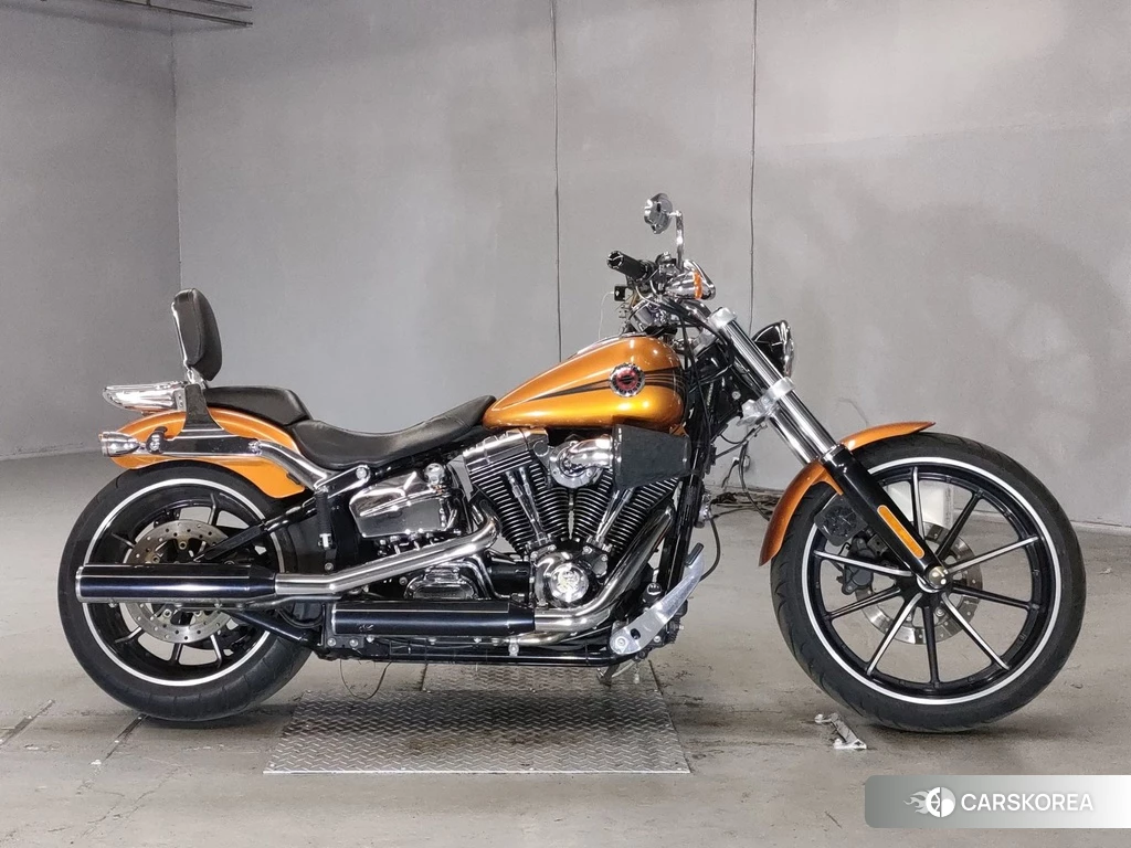 Проданный Harley-Davidson Softail Breakout FXSB1690 2014 из Японии, фото 2