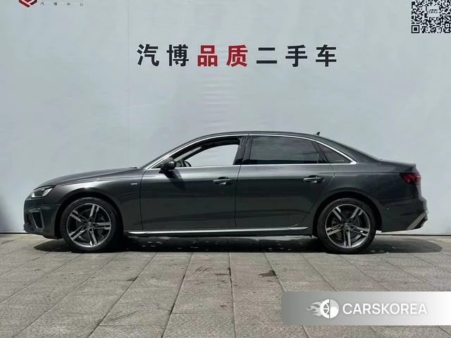 Audi A4L 2021 Темно-серый из Китая