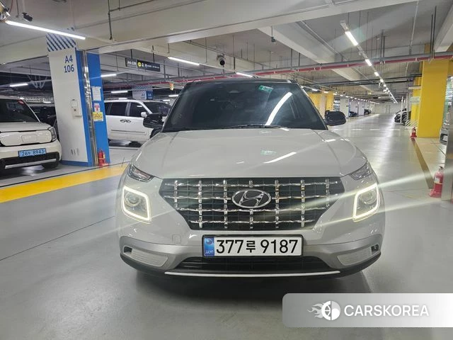 Hyundai Venue 2024 Серебристо-серый из Кореи
