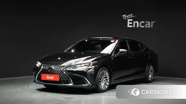 Lexus ES300h 7th generation 2023 Черный из Кореи