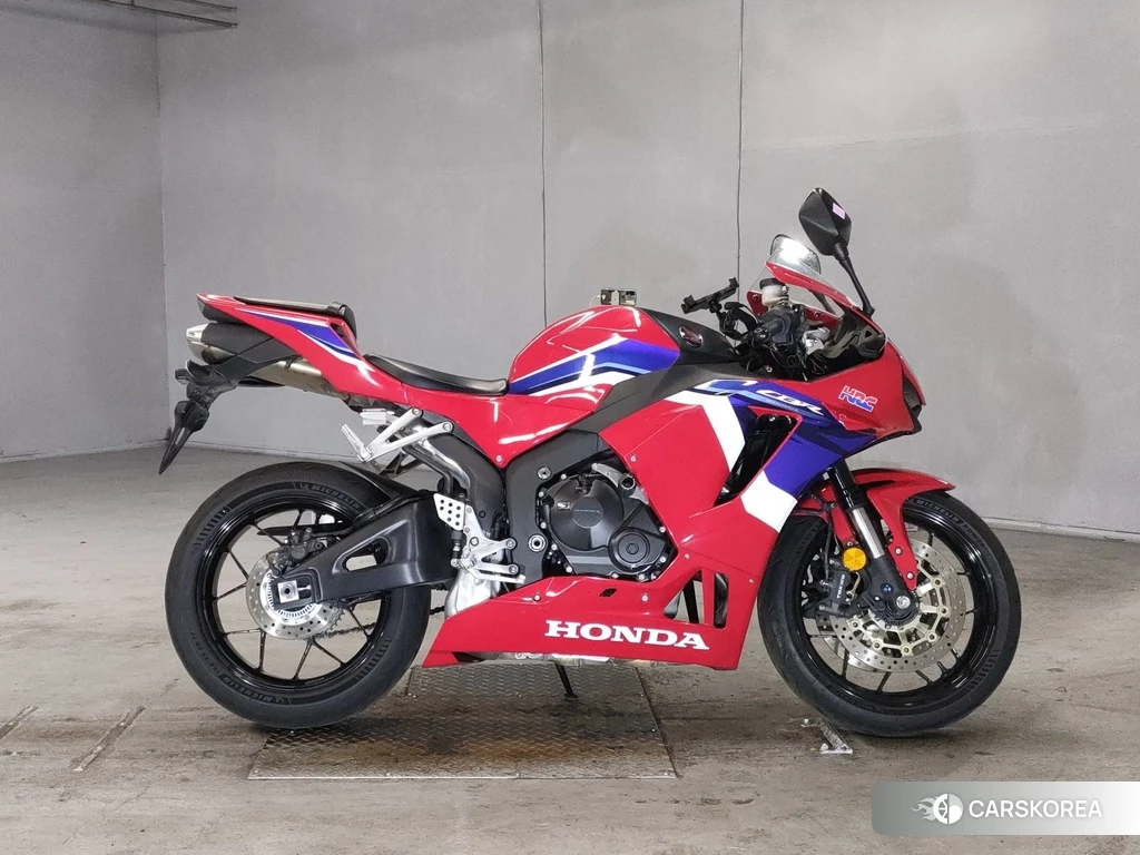 Проданный Honda CBR600RR 2021 из Японии