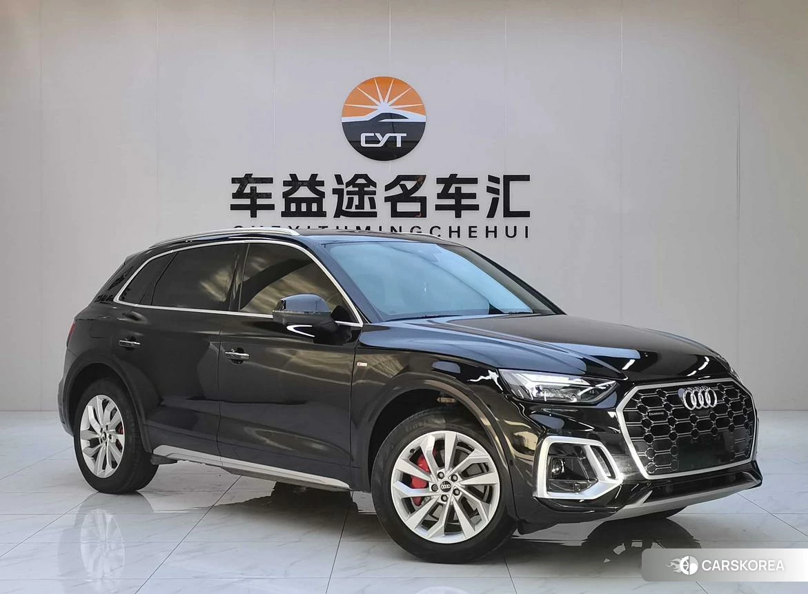 Audi Q5L 2022 Черный из Китая