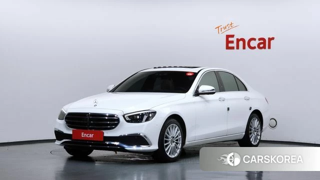 Mercedes-Benz E-Class W213 2021 Белый из Кореи