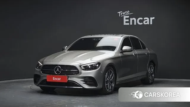 Mercedes-Benz E-Class W213 2021 Серебристо-серый из Кореи