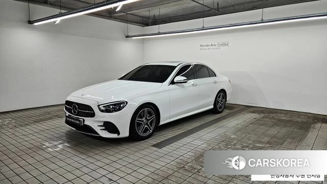 Mercedes-Benz E-Class W213 2023 Белый из Кореи