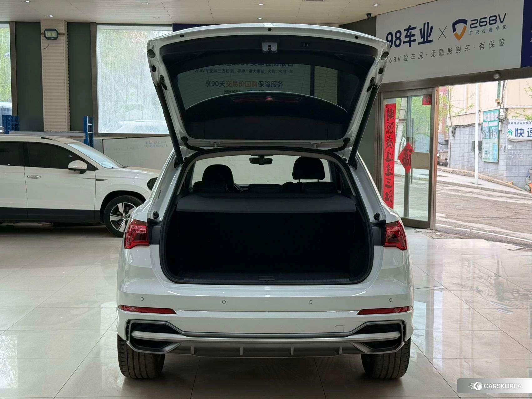 Audi Q3 2021 Белый из Китая