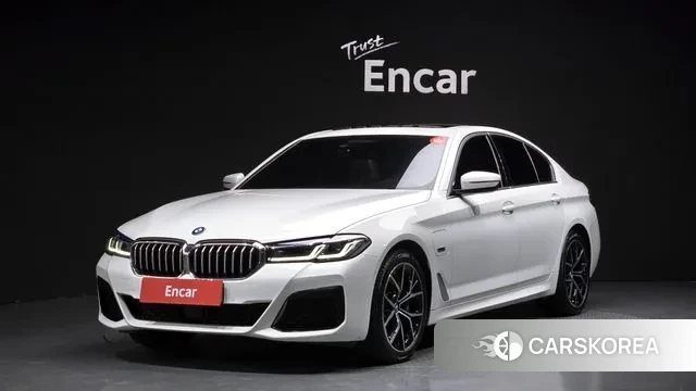 BMW 5 Series (G30) 2022 Белый из Кореи