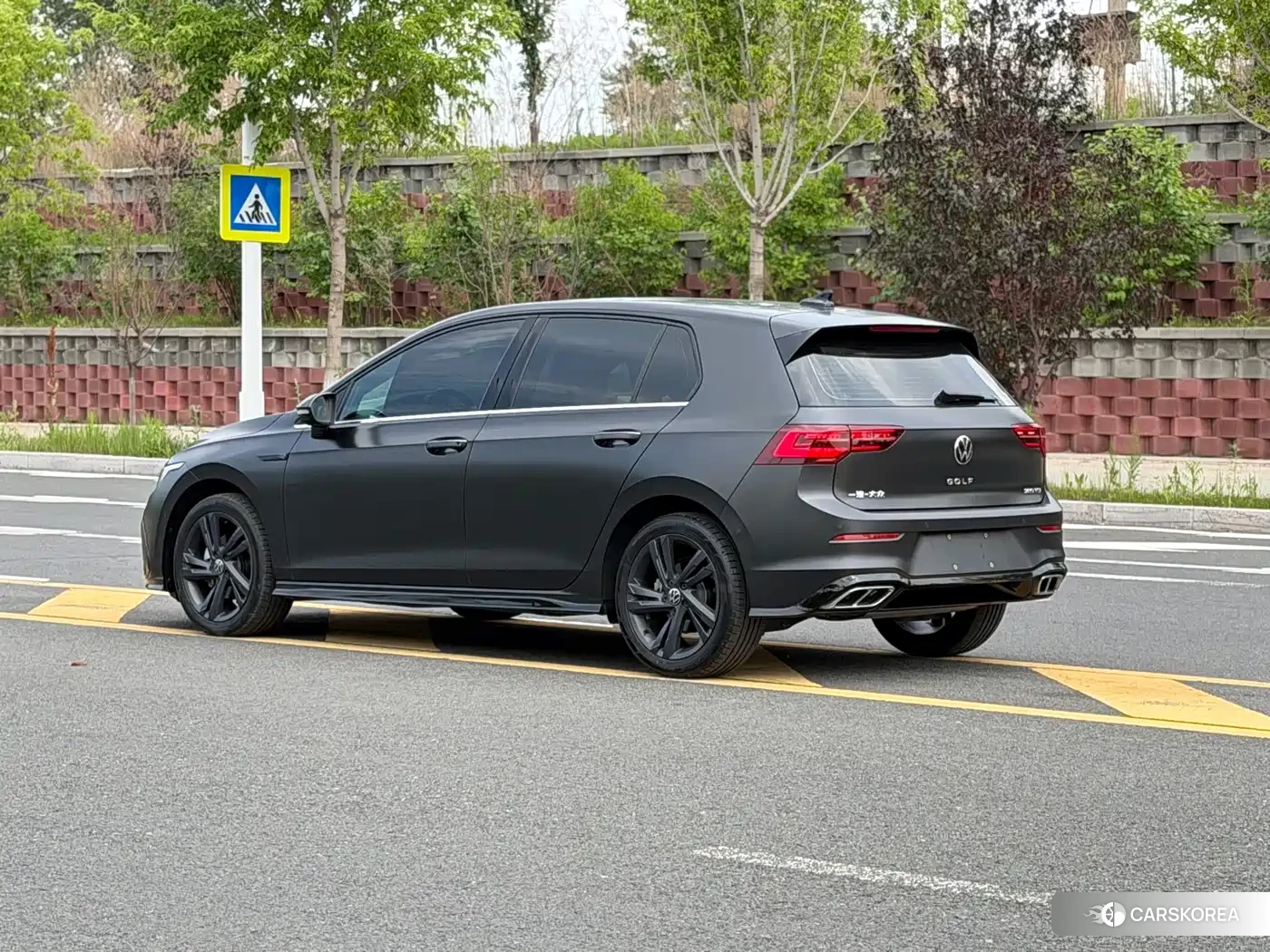 Volkswagen Golf 2022 Silver/gray из Китая
