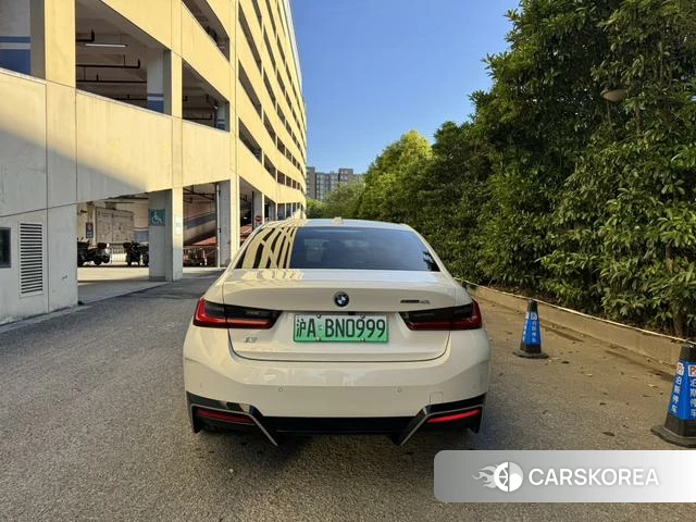BMW i3 2023 Белый из Китая