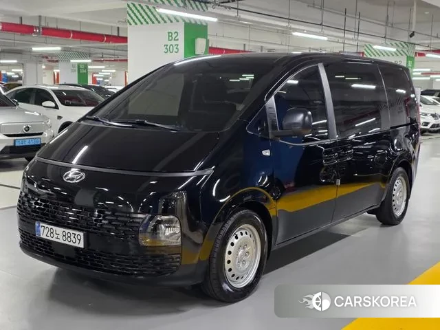 Hyundai Staria 2023 Черный из Кореи