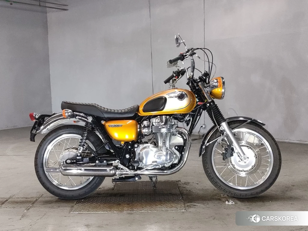 Проданный Kawasaki W800 2011 из Японии, фото 2