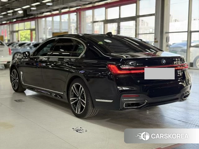BMW 7 series 2021 Черный из Китая