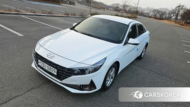 Hyundai Avante (CN7) 2020 Белый из Кореи