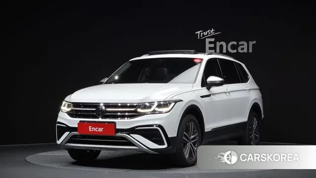 Volkswagen Tiguan Allspace 2023 Белый из Кореи