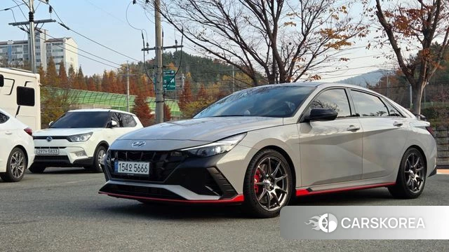 Hyundai Avante (CN7) 2022 Серебристо-серый из Кореи