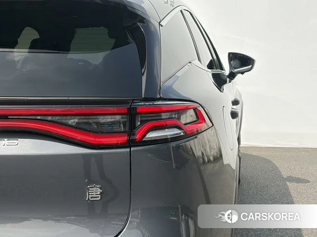 BYD Tang DM 2021 Темно-серый из Китая
