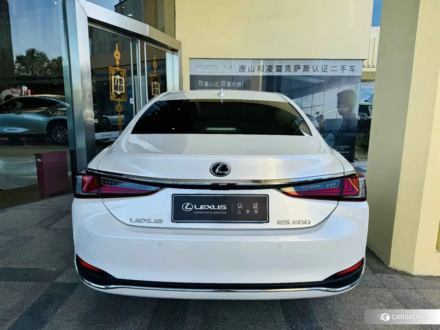 Lexus ES 2022 Белый из Китая
