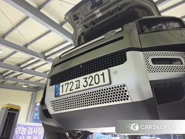 Land Rover Defender (L663) 2020 Светло-зеленый из Кореи