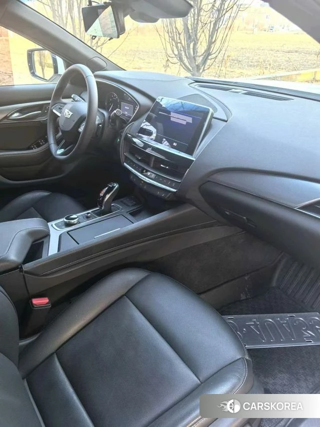 Cadillac CT5 2023 Белый из Китая