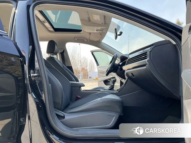 Volkswagen Passat 2022 Черный из Китая