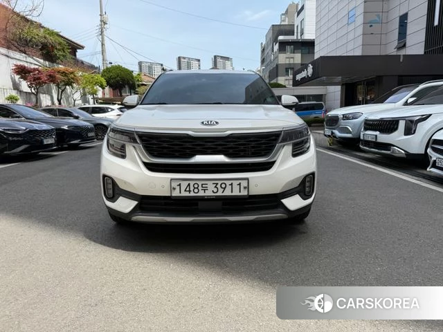 Kia Seltos 2020 Белый из Кореи