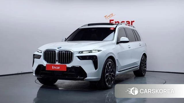 BMW X7 (G07) 2025 Белый из Кореи