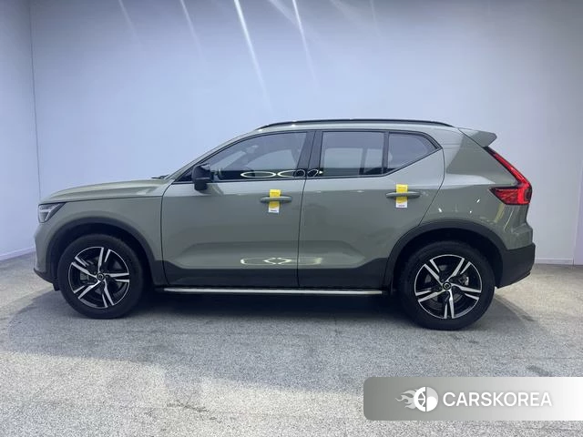 Volvo XC40 2023 Зеленый из Китая