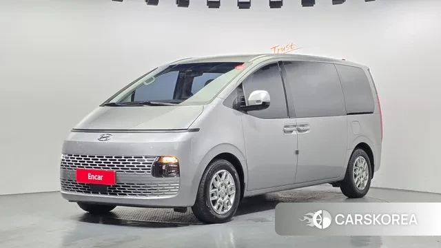 Hyundai Staria 2023 Серебряный из Кореи