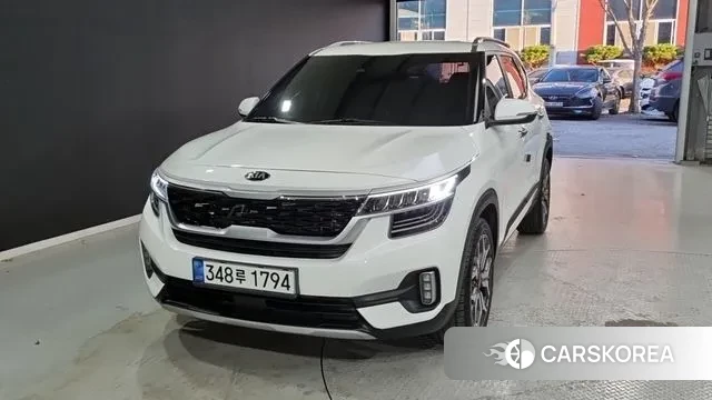 Kia Seltos 2021 Белый из Кореи