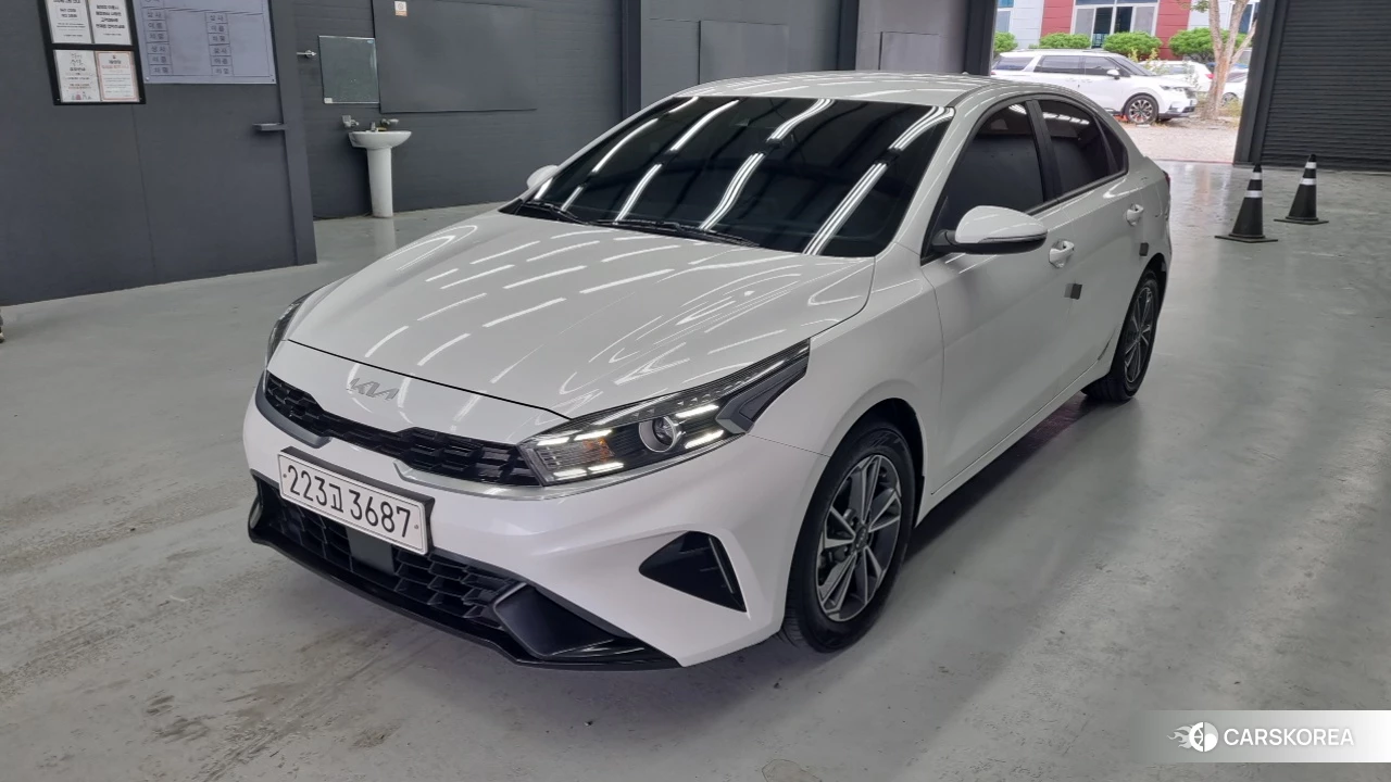 Kia The New K3 2nd generation 2021 Белый из Кореи