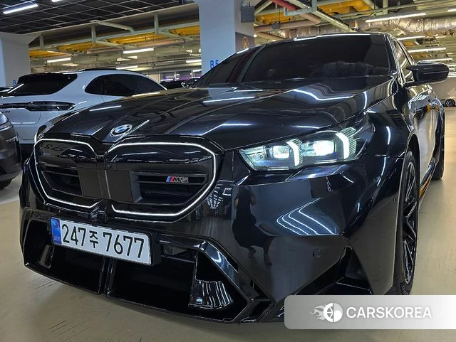 BMW M5 (G90) 2025 Черный из Кореи