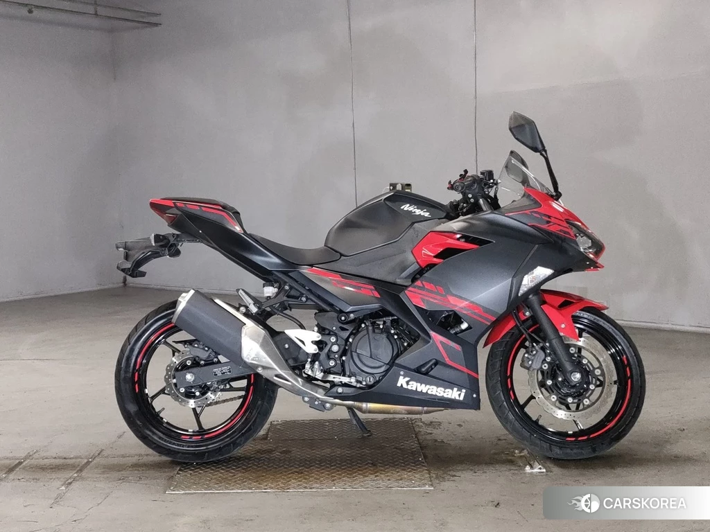 Проданный Kawasaki NINJA 250 2018 из Японии, фото 2