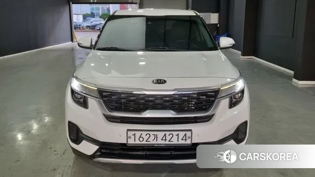 Kia Seltos 2019 Белый из Кореи