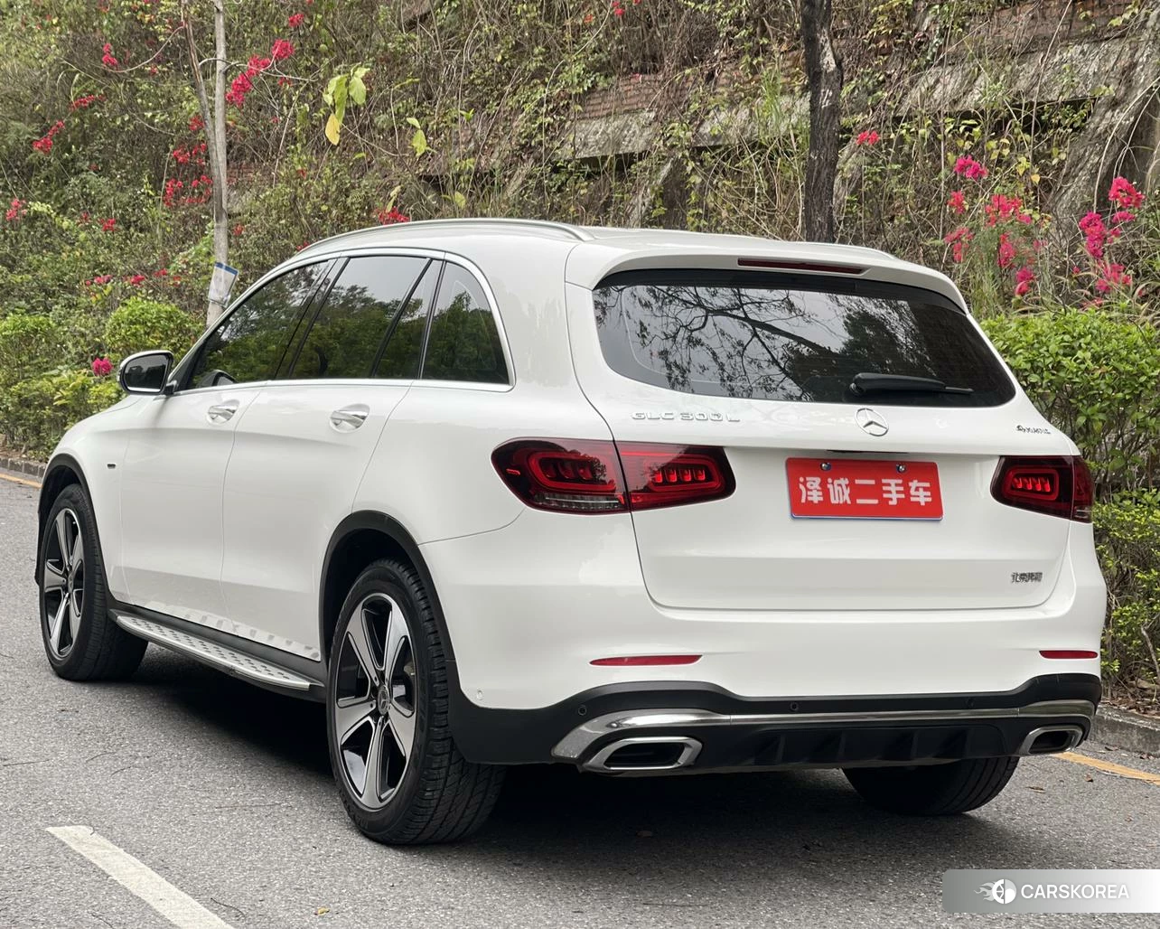 Mercedes-Benz GLC 2022 Белый из Китая