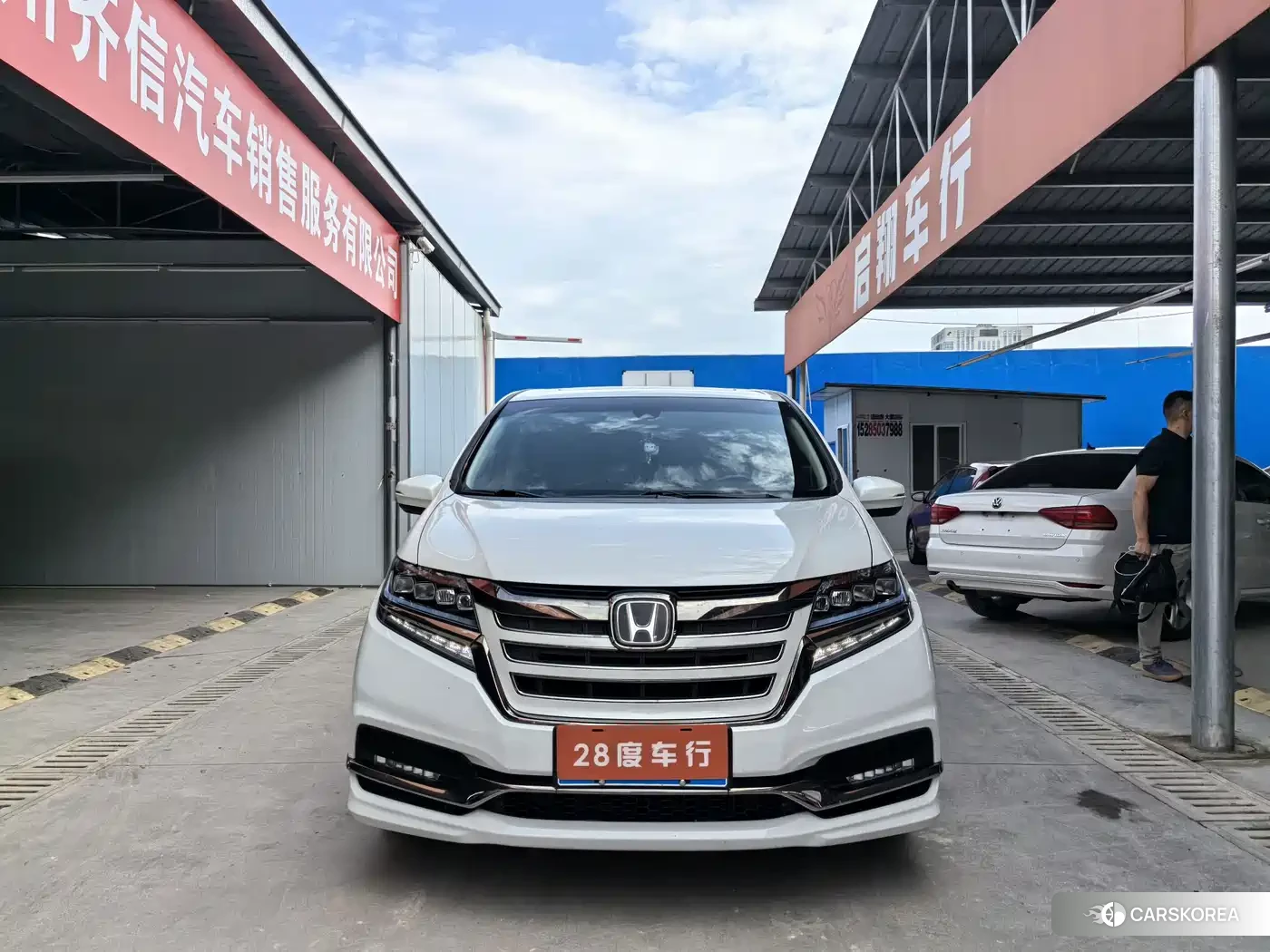 Honda Elysion 2021 Белый из Китая
