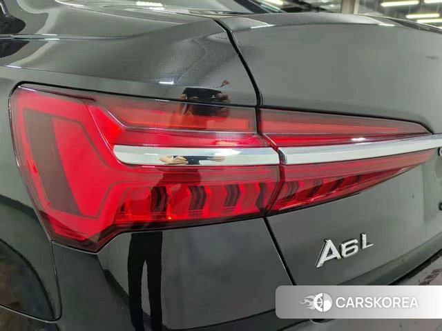 Audi A6L 2023 Черный из Китая