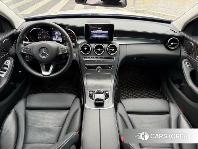Mercedes-Benz Class C 2018 Белый из Китая