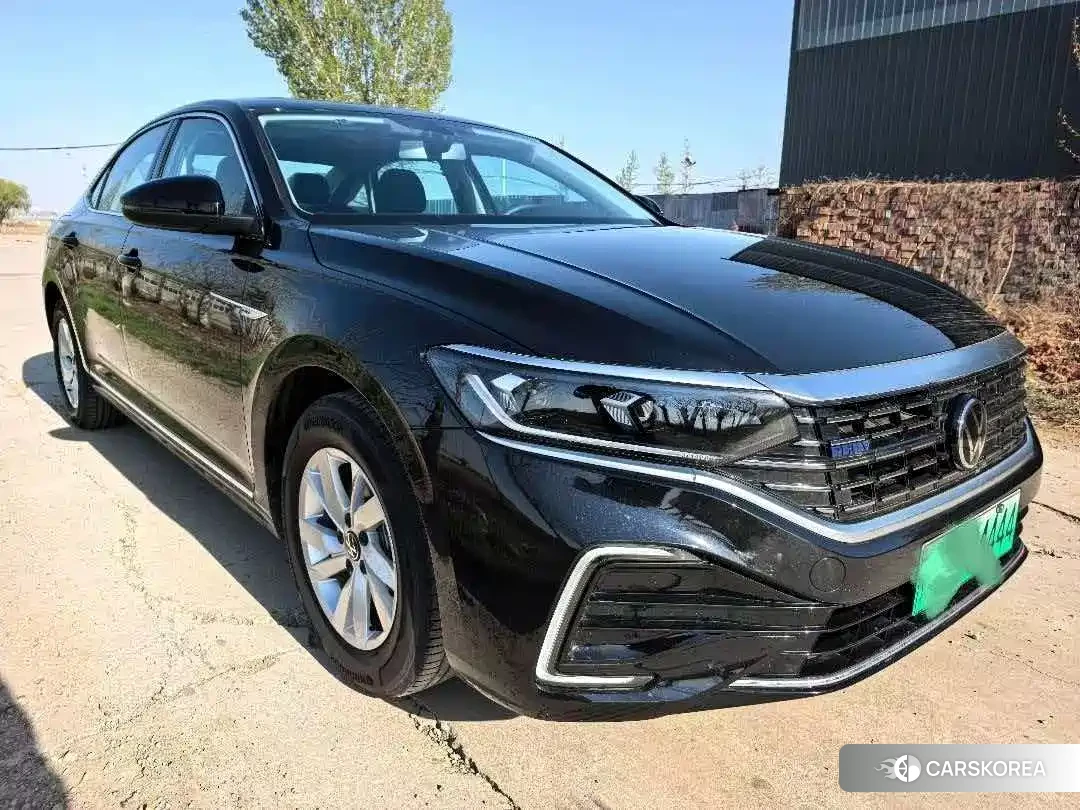 Volkswagen Passat plug-in hybrid 2026 Черный из Китая