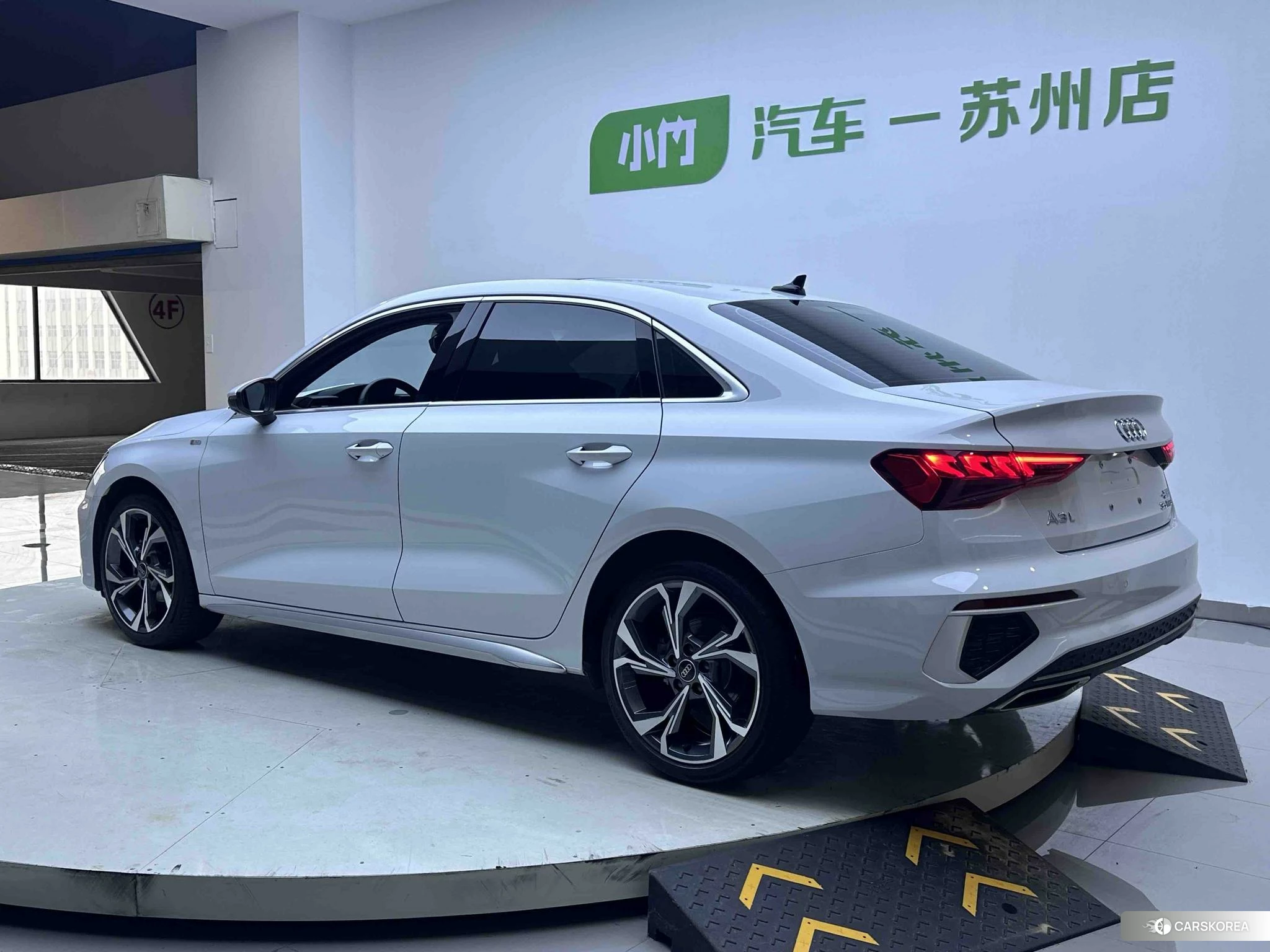 Audi A3 2023 Белый из Китая