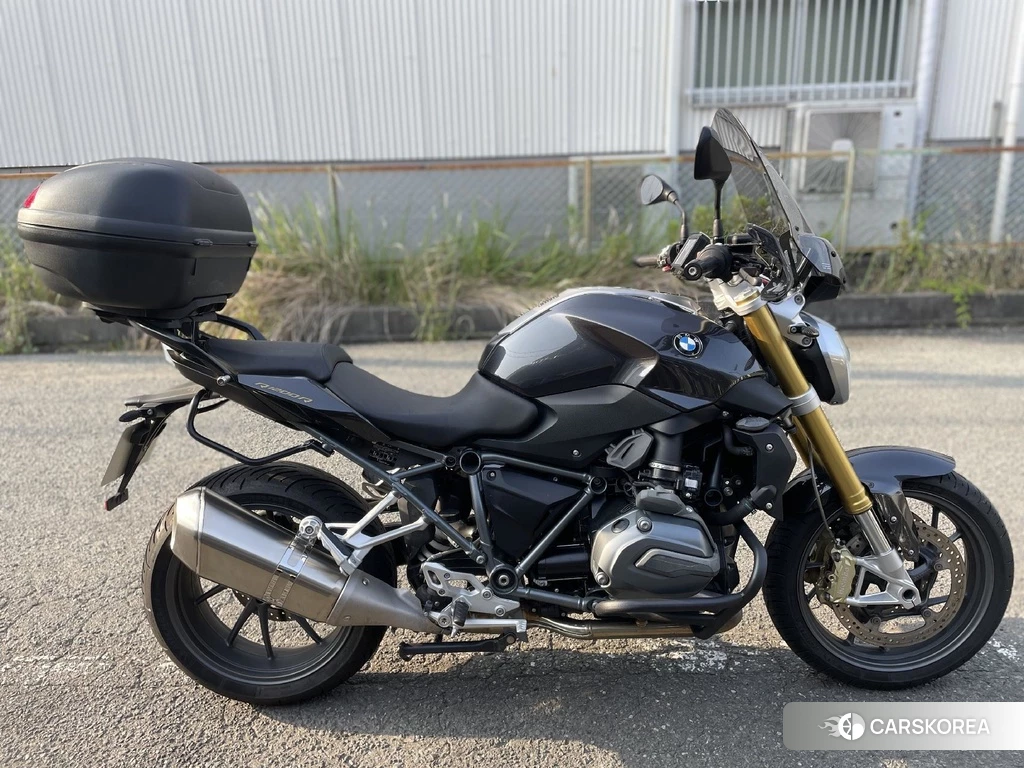 Проданный BMW R1200R 2015 из Японии