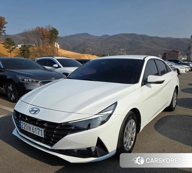 Hyundai Avante (CN7) 2021 Белый из Кореи
