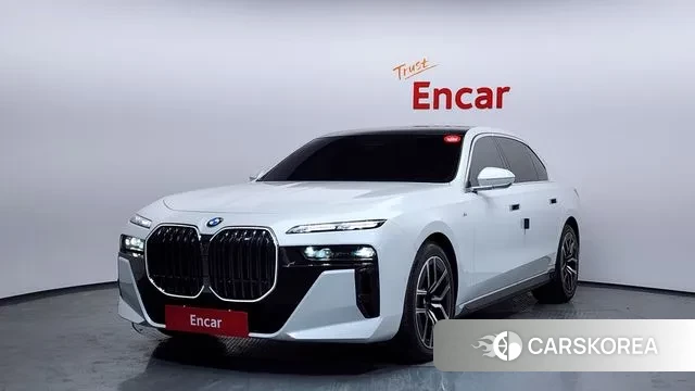 BMW 7 Series (G70) 2024 Белый из Кореи