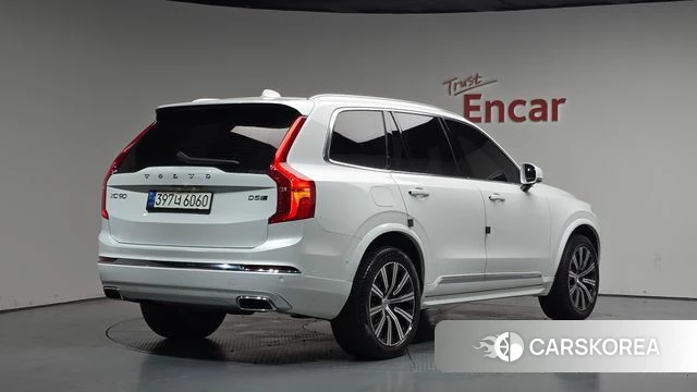 Volvo XC90 second Generation 2020 Белый из Кореи
