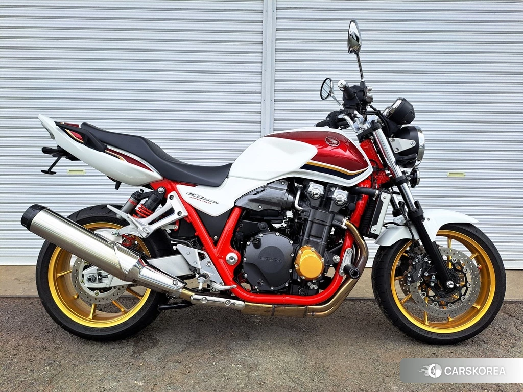 Проданный Honda CB1300SF 2022 из Японии