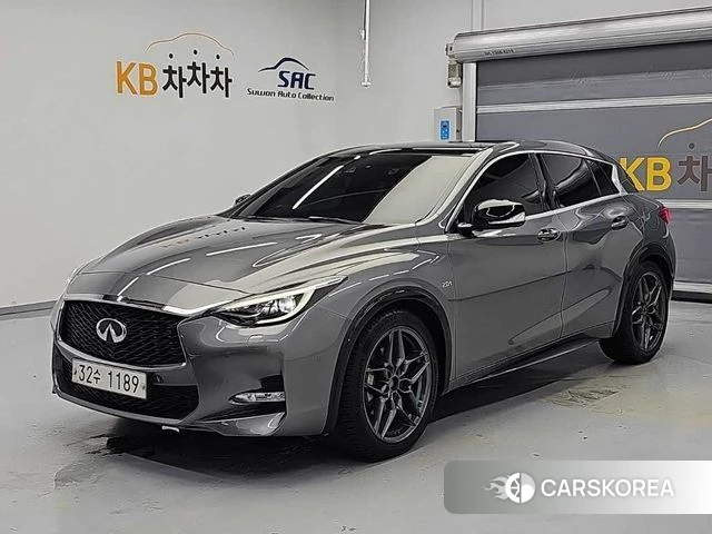 Infiniti Q30 2018 Серый из Кореи
