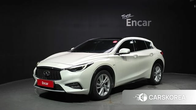 Infiniti Q30 2019 Жемчужный цвет из Кореи